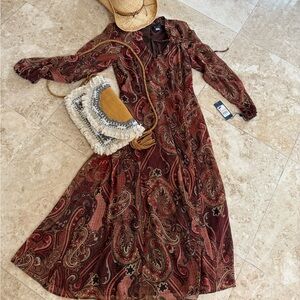 Brand new dress. Very dreamy looking. Size 2.